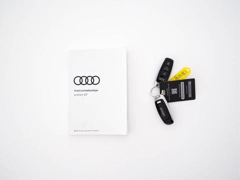 Audi e-tron GT 93 kWh Quattro [ 3-Fase ] {SOH-93%} (INCL-BTW) *PANO | FULL-LED | LUXURY-LEATHER | AUDI-SOUNDSYSTEM | DIGI-COCKPIT | NAVI-FULLMAP | HEATED-SPORTSEATS | TOP-VIEW | DAB | KEYLESS | LANE-ASSIST | SHIFT-PADDLES | PRIVACY-GLASS | 20