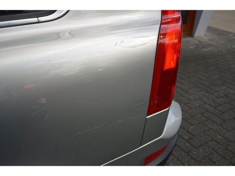 Volvo XC90 3.2 | Stoelverwarming | Achteruitrij Camera | High performance audio | Cruise Control |