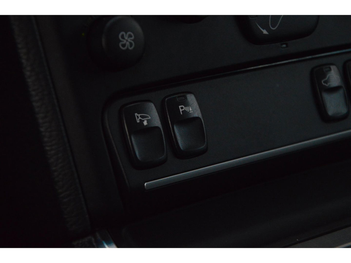 Volvo XC90 3.2 | Stoelverwarming | Achteruitrij Camera | High performance audio | Cruise Control |