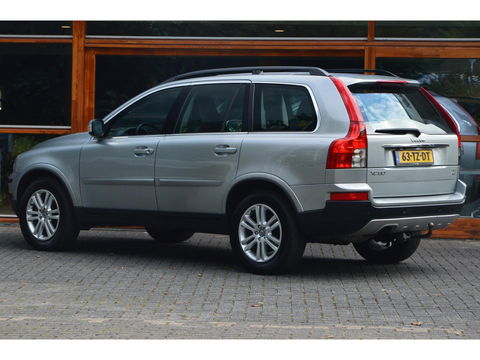 Volvo XC90 3.2 | Stoelverwarming | Achteruitrij Camera | High performance audio | Cruise Control |