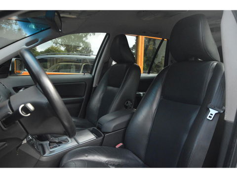 Volvo XC90 3.2 | Stoelverwarming | Achteruitrij Camera | High performance audio | Cruise Control |