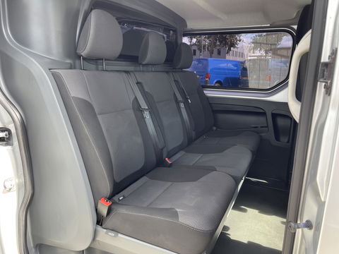 Fiat Talento 2.0 MultiJet 145pk L2H1 Business Pro DC 5 persoons / vaste prijs rijklaar € 20.950 ex btw / lease vanaf € 342 / euro 6 diesel / bpm vrij / airco / cruise / camera / trekhaak !