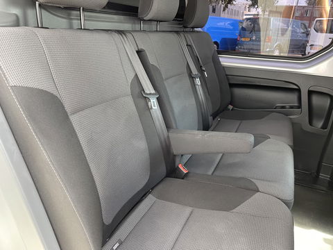 Fiat Talento 2.0 MultiJet 145pk L2H1 Business Pro DC 5 persoons / vaste prijs rijklaar € 20.950 ex btw / lease vanaf € 342 / euro 6 diesel / bpm vrij / airco / cruise / camera / trekhaak !