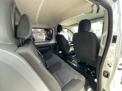 Fiat Talento 2.0 MultiJet 145pk L2H1 Business Pro DC 5 persoons / vaste prijs rijklaar € 20.950 ex btw / lease vanaf € 342 / euro 6 diesel / bpm vrij / airco / cruise / camera / trekhaak !