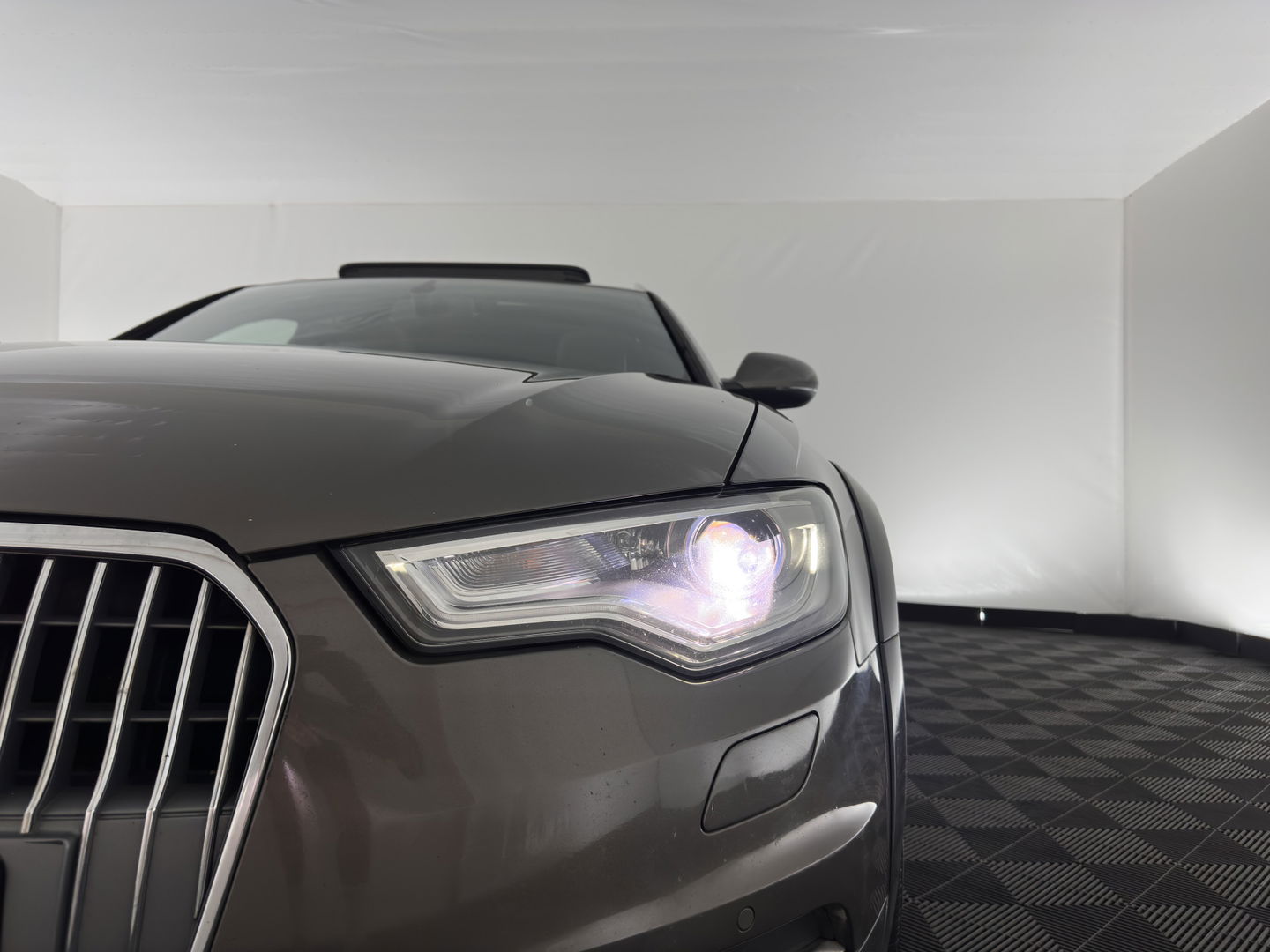 Audi A6 Allroad Quattro 3.0 TDI Aut. *PANO | LUXURY-LEATHER | BI-XENON | BOSE-SURROUND-SYSTEM | NAVI-FULLMAP | HEATED-COMFORTSEATS | ECC | AIRSUSPENSION | PDC | CRUISE | 18''ALU*