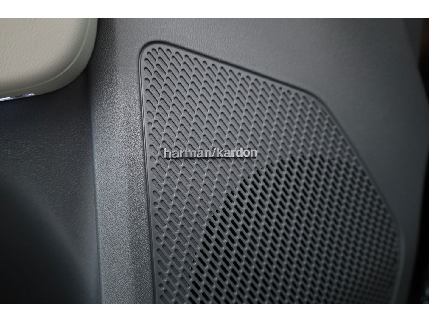 Kia EV3 GT-Line 81.4 kWh | Pano | HUD | Stoelventi. | Harman Kardon | 360cam | Vehicle-to-load