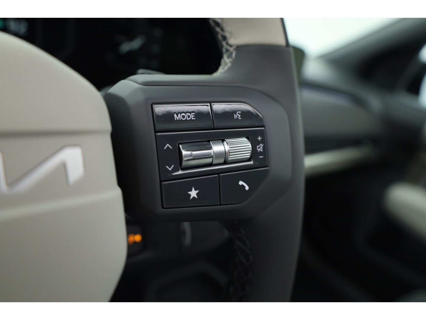 Kia EV3 GT-Line 81.4 kWh | Pano | HUD | Stoelventi. | Harman Kardon | 360cam | Vehicle-to-load