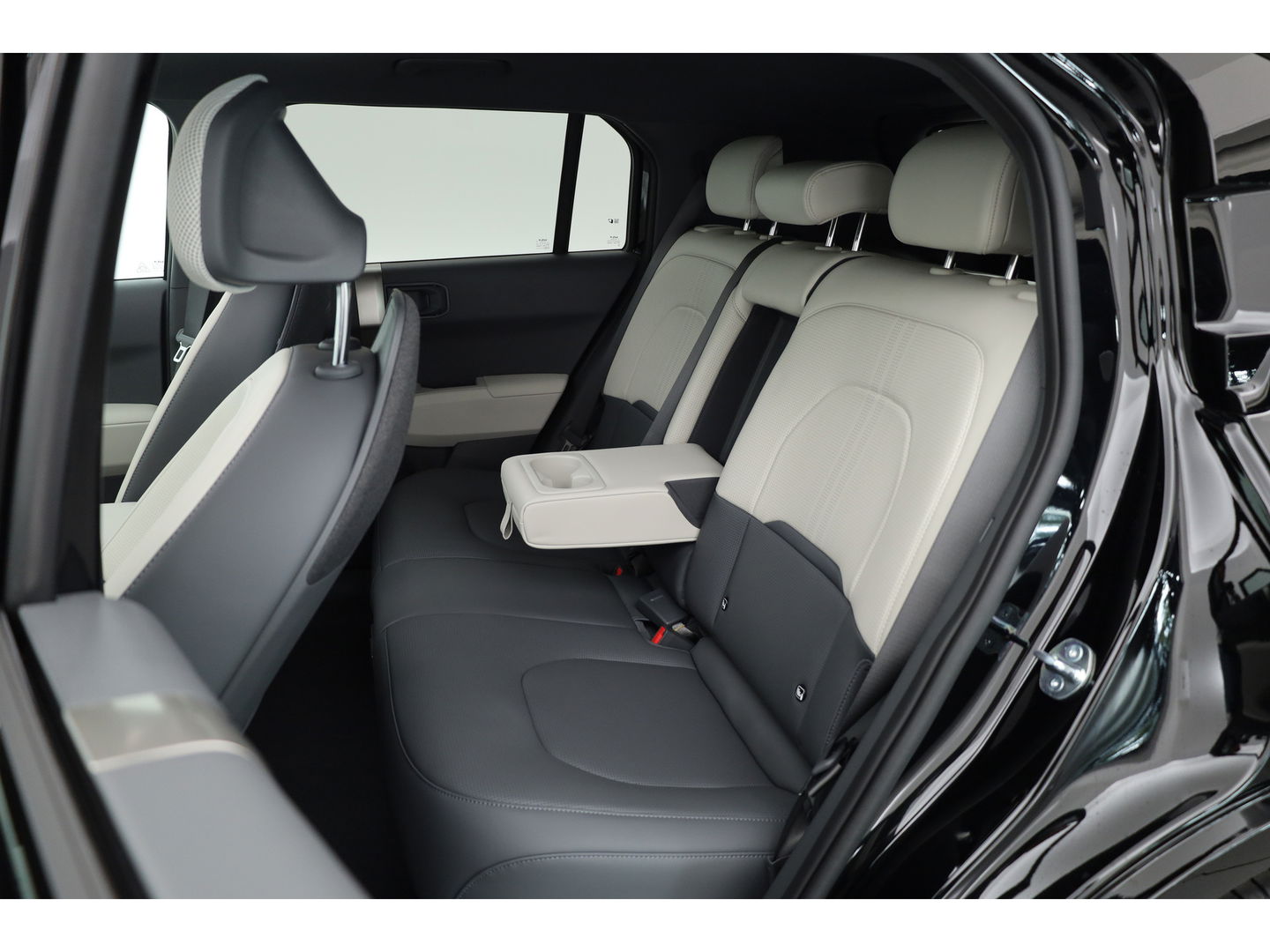 Kia EV3 GT-Line 81.4 kWh | Pano | HUD | Stoelventi. | Harman Kardon | 360cam | Vehicle-to-load