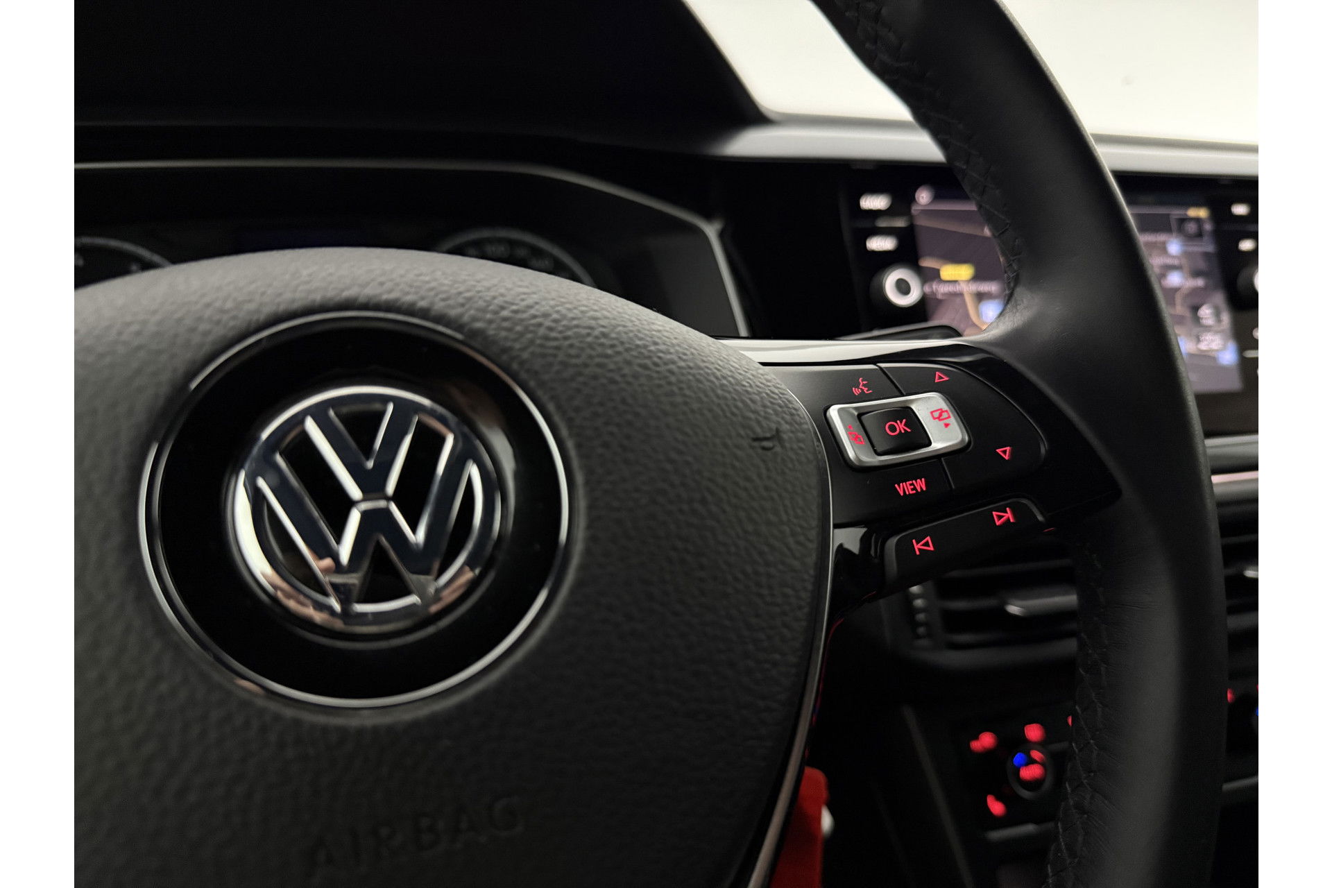 Volkswagen Polo 1.0 TSI R-line LED Carplay ACC Clima Navi PDC 17"LMV