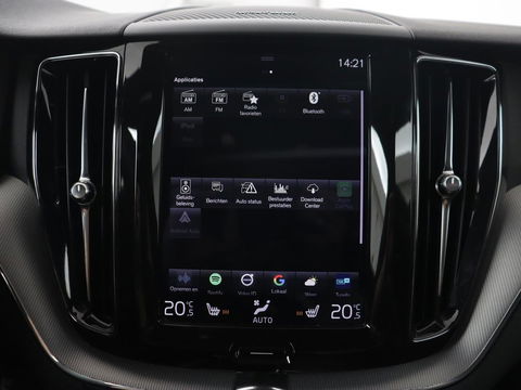Volvo XC60 2.0 T5 R Design | Panoramadak | Trekhaak | Adaptive cruise | Leder/Alcantara | Camera | Head-Up | Stoelverwarming | Carplay | Navigatie | Full LED | Harman/Kardon