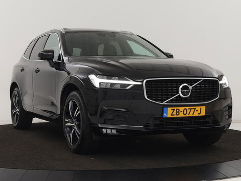 Volvo XC60 2.0 T5 R Design | Panoramadak | Trekhaak | Adaptive cruise | Leder/Alcantara | Camera | Head-Up | Stoelverwarming | Carplay | Navigatie | Full LED | Harman/Kardon