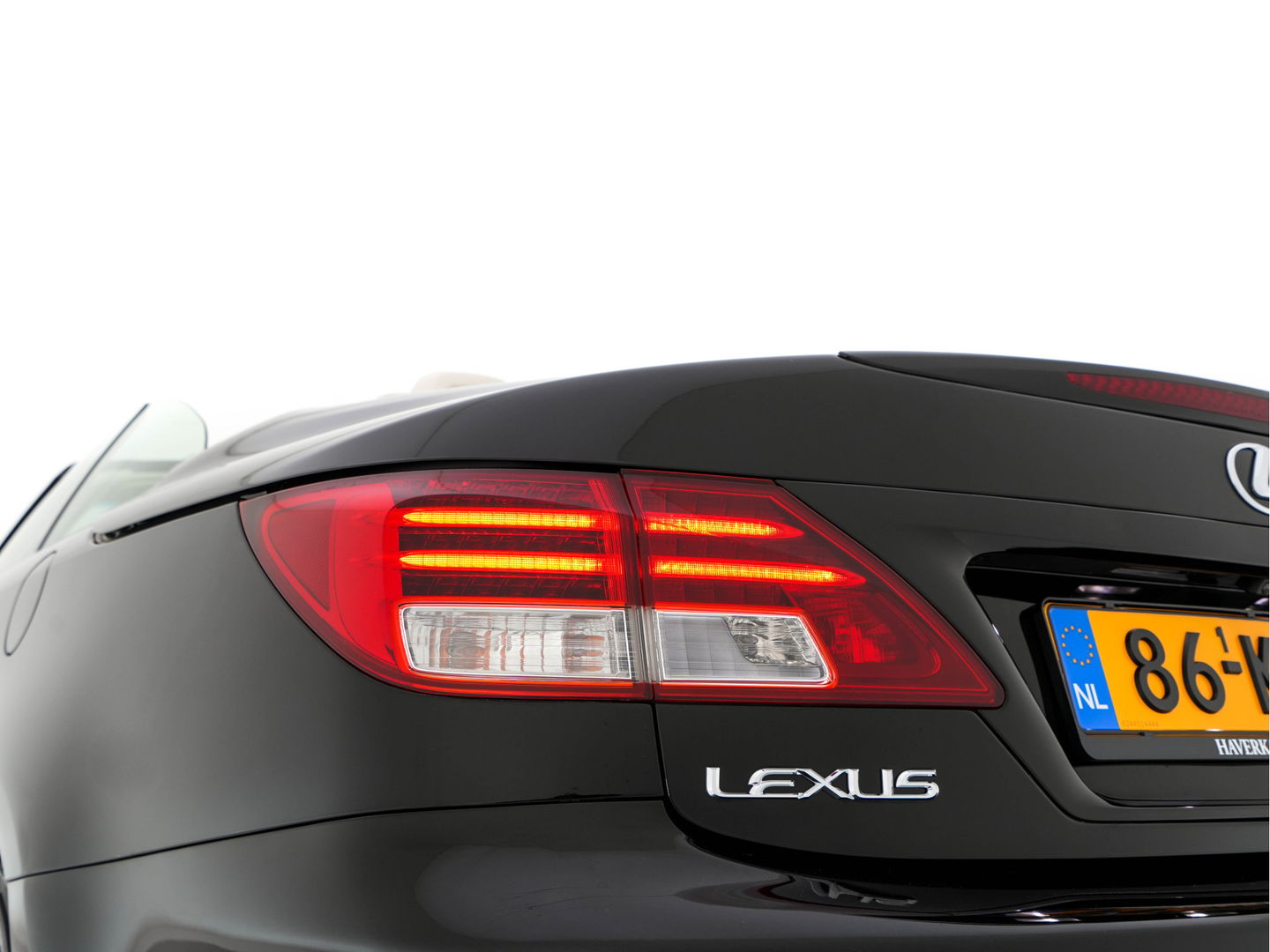 Lexus IS Cabriolet 250C Luxury AUT. * LUXURY-LEATHER | NAVI-FULLMAP | KEYLESS | PDC | SHIFT-PADDLES | CRUISE | ECC | HEATED-SEATS | CAMERA | AIRSCARF | 18''ALU *