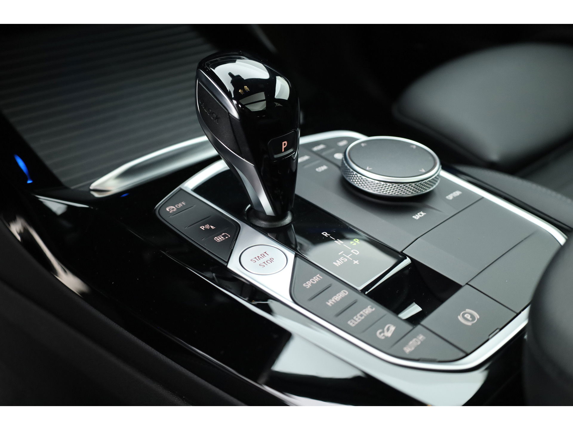 BMW X3 xDrive30e M Sport | Pano | HUD | Camera | 20'' | Leder | Keyless | Apple CarPlay