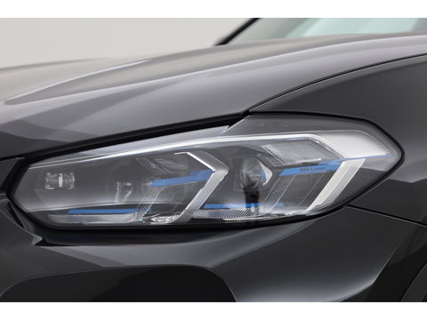 BMW X3 xDrive30e M Sport | Pano | HUD | Camera | 20'' | Leder | Keyless | Apple CarPlay