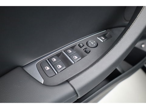 BMW X3 xDrive30e M Sport | Pano | HUD | Camera | 20'' | Leder | Keyless | Apple CarPlay