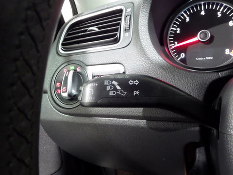 Volkswagen Polo 1.4-16V Highline DSG "Origineel NL!" Automaat! Bluetooth 17"Velgen Cruise-control, van 2e eigenaar in nieuwstaat!