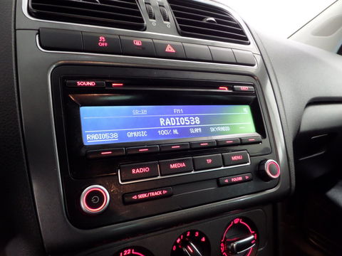 Volkswagen Polo 1.4-16V Highline DSG "Origineel NL!" Automaat! Bluetooth 17"Velgen Cruise-control, van 2e eigenaar in nieuwstaat!