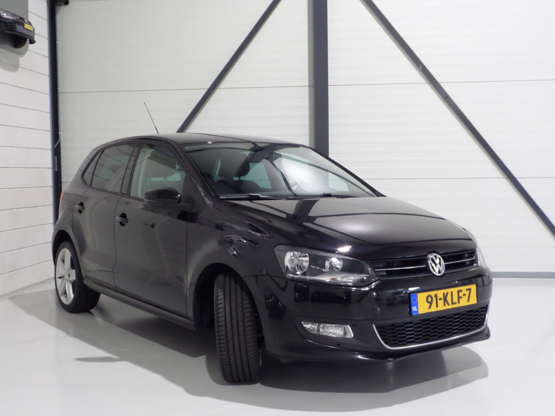 Volkswagen Polo 1.4-16V Highline DSG "Origineel NL!" Automaat! Bluetooth 17"Velgen Cruise-control, van 2e eigenaar in nieuwstaat!