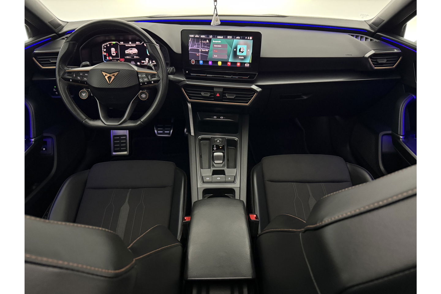 CUPRA Leon Sportstourer 1.4 e-Hybrid VZ Performance | 245PK | Panoramadak | Virtual Cockpit | Memory Seats | Sfeer | LED | Clima | Cruise | Navi | PDC | 19''LMV
