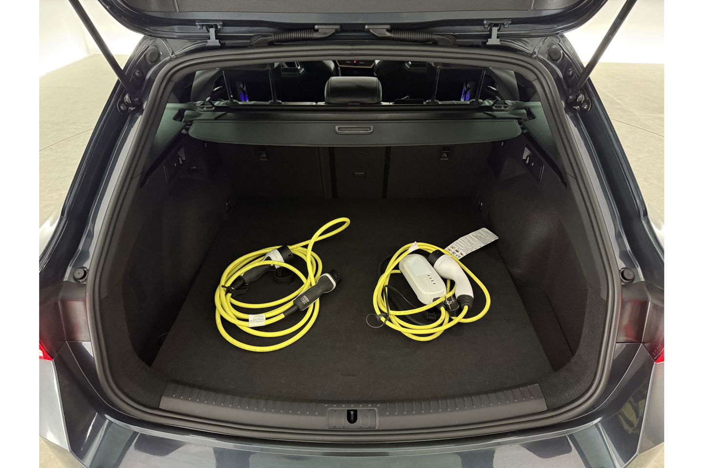 CUPRA Leon Sportstourer 1.4 e-Hybrid VZ Performance | 245PK | Panoramadak | Virtual Cockpit | Memory Seats | Sfeer | LED | Clima | Cruise | Navi | PDC | 19''LMV