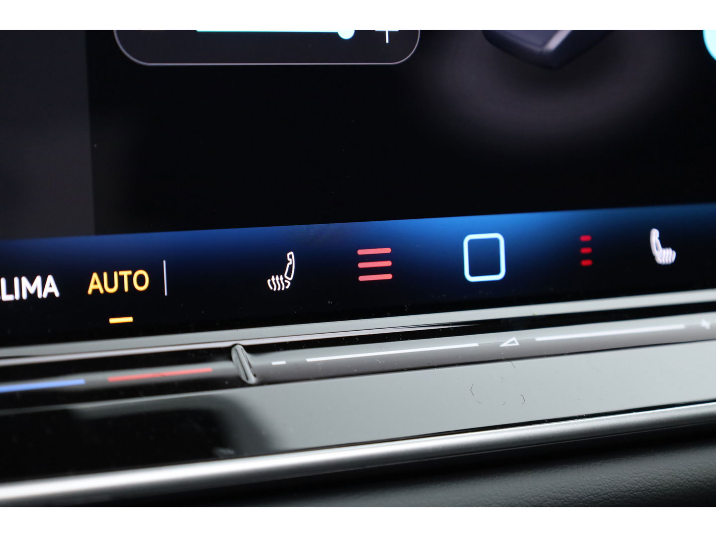 Volkswagen Tiguan 1.5 eHybrid R-Line Black Style 272pk | Pano | Massage | Adapt. Cruise | Elek. Trekhaak | IQ. Light | Camera | Keyless