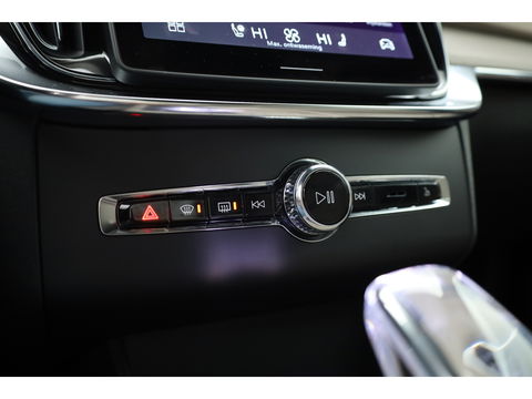 Volvo XC90 T8 Recharge Plus Dark | Luchtvering | 360cam | Stoelventi. | Bowers & Wilkins | Elek. Trekhaak | Memory seats