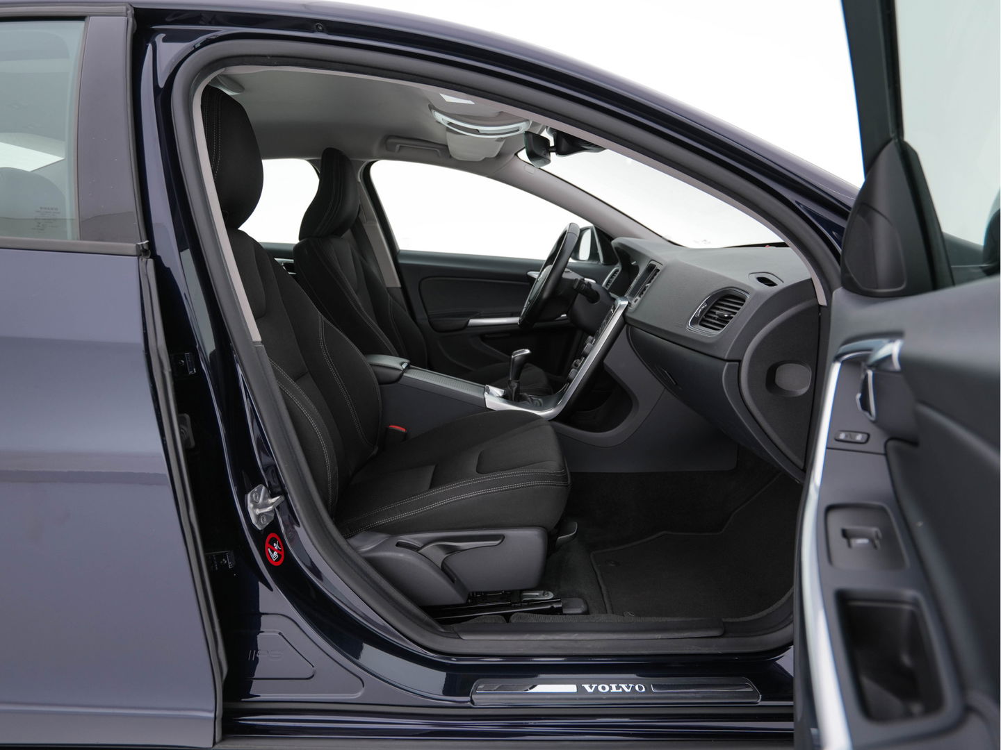 Volvo S60 2.0 D4 Kinetic Business-Pack-Connect *NAVI-FULLMAP | COMFORT-SEATS | ECC | PDC | CRUISE | TOWBAR | 16''ALU *