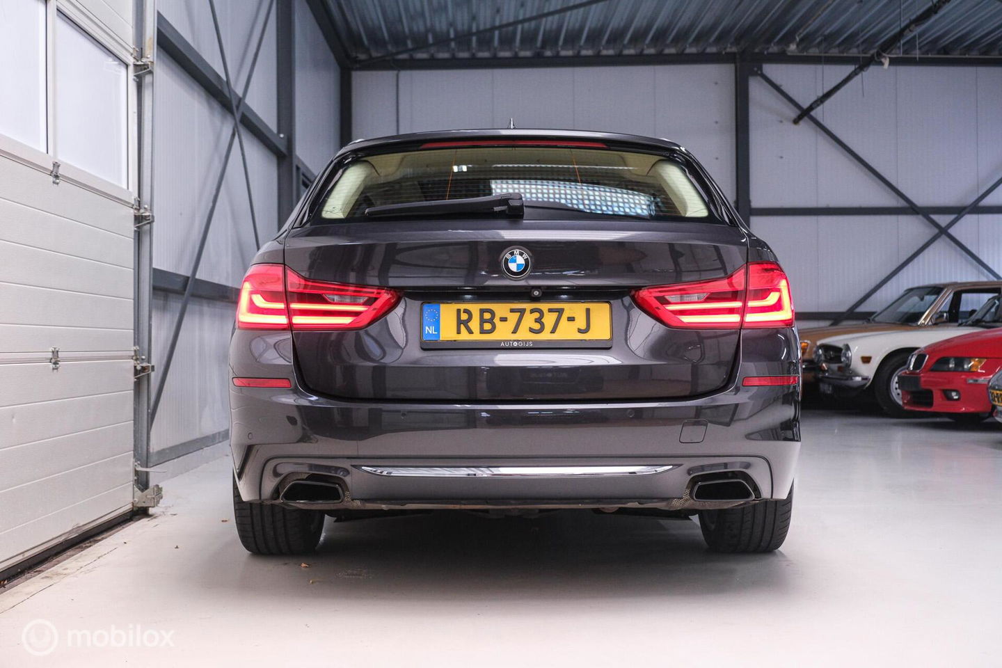 BMW 5 Serie Touring 540i xDrive High Executive 340 pk | Harman Kardon | Panorama | Memory | Stoelkoeling | Adaptive | Luchtvering | LED | NA