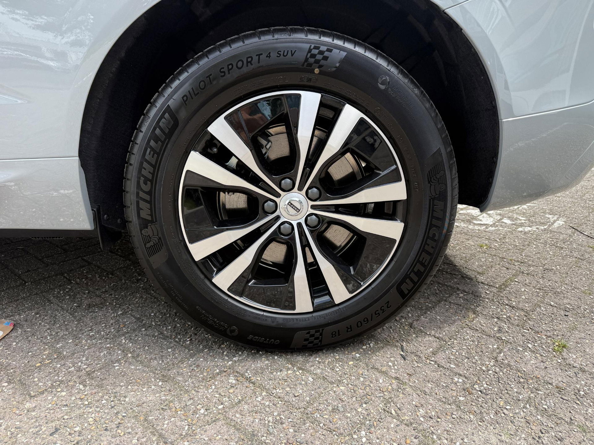 Volvo XC60 2.0 T6 Plug-in hybrid AWD Plus Bright Trekhaak