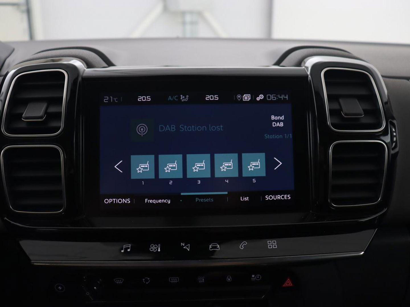 Citroën C5 Aircross 1.6 Plug-in Hybrid 225 Feel | Adaptive cruise | Leder/Alcantara | Camera | Carplay | Navigatie | Dodehoek detectie | Full LED | Keyless | PHEV