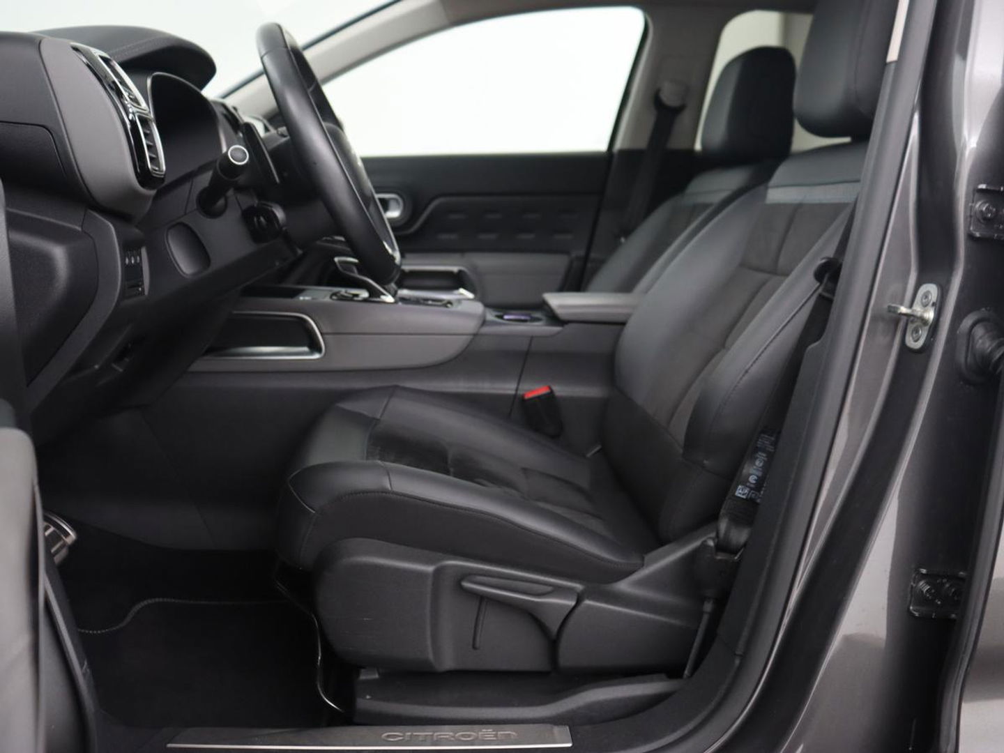 Citroën C5 Aircross 1.6 Plug-in Hybrid 225 Feel | Adaptive cruise | Leder/Alcantara | Camera | Carplay | Navigatie | Dodehoek detectie | Full LED | Keyless | PHEV