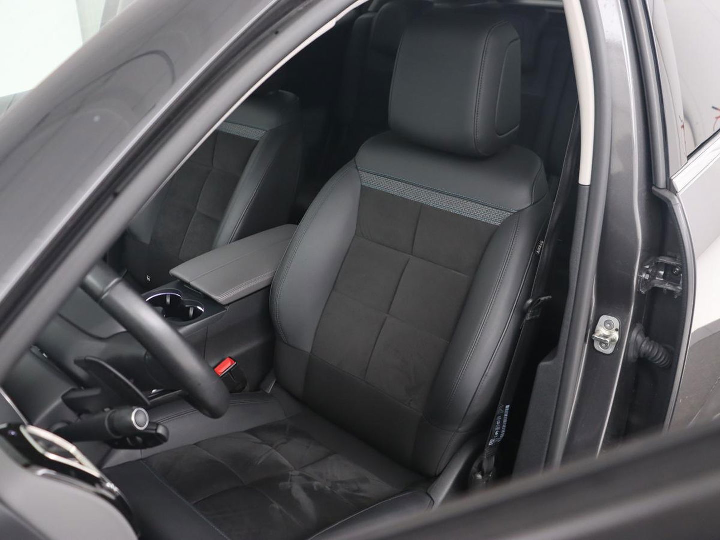 Citroën C5 Aircross 1.6 Plug-in Hybrid 225 Feel | Adaptive cruise | Leder/Alcantara | Camera | Carplay | Navigatie | Dodehoek detectie | Full LED | Keyless | PHEV