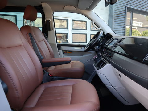 Volkswagen Transporter 2.0 TDI 150kw L2 Lang DC Highline - Led - 2 x Schuifdr. - Leder