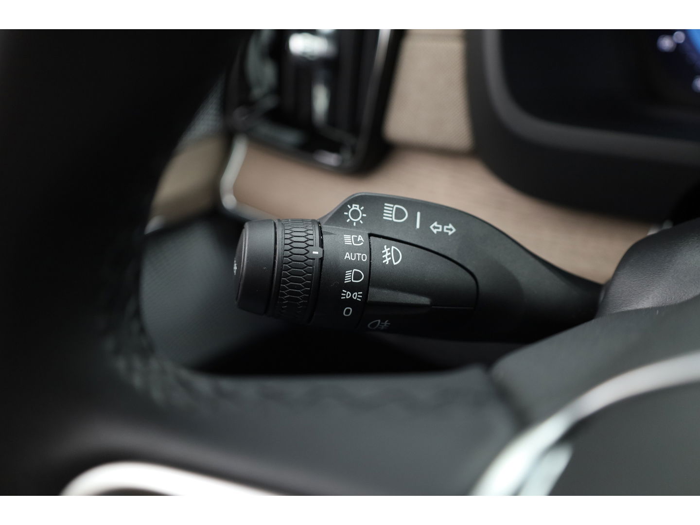 Volvo XC90 2.0 T8 Plug-in hybrid AWD Ultra Bright | Luchtvering | Massage | B&W Audio | Pano-dak | Stoelvent. |  Head-up | 360 camera |