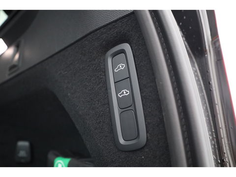 Volvo XC90 2.0 T8 Plug-in hybrid AWD Ultra Bright | Luchtvering | Massage | B&W Audio | Pano-dak | Stoelvent. |  Head-up | 360 camera |