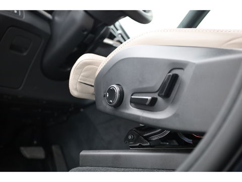 Volvo XC90 2.0 T8 Plug-in hybrid AWD Ultra Bright | Luchtvering | Massage | B&W Audio | Pano-dak | Stoelvent. |  Head-up | 360 camera |