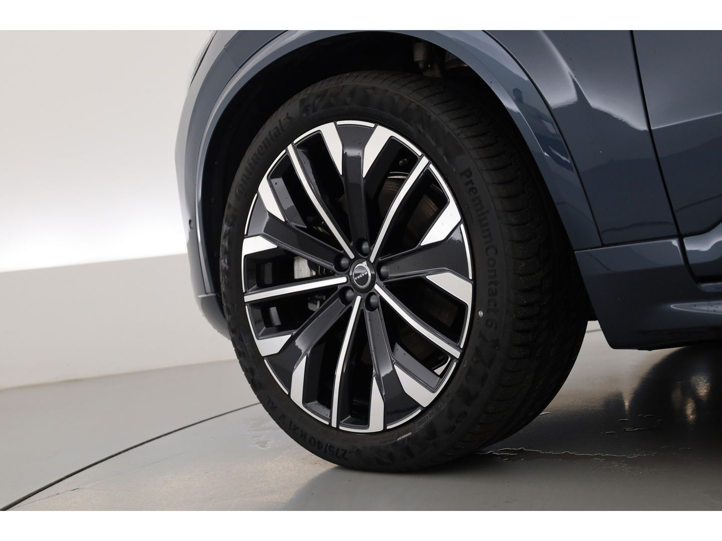 Volvo XC90 2.0 T8 Plug-in hybrid AWD Ultra Bright | Luchtvering | Massage | B&W Audio | Pano-dak | Stoelvent. |  Head-up | 360 camera |