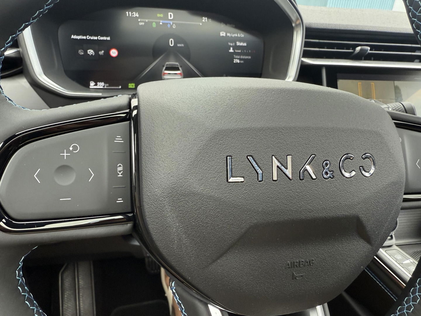 Lynk & Co 01 1.5 Memory seats l pano l 360 I Plug in