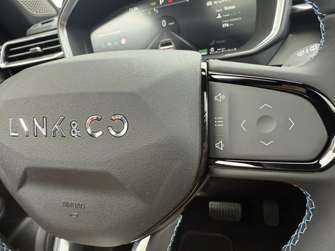 Lynk & Co 01 1.5 Memory seats l pano l 360 I Plug in