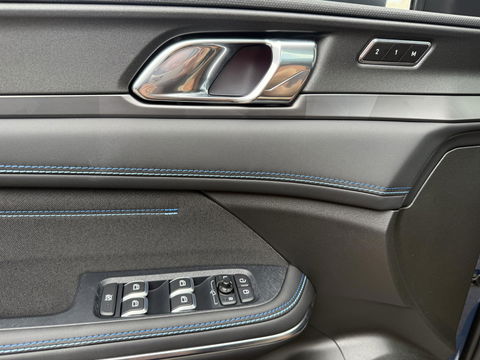 Lynk & Co 01 1.5 Memory seats l pano l 360 I Plug in