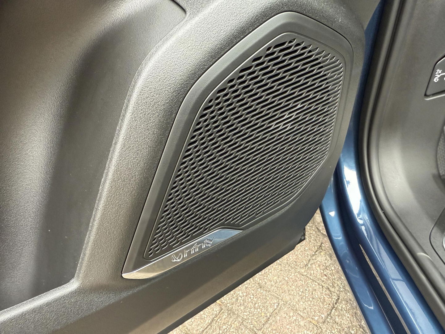 Lynk & Co 01 1.5 Memory seats l pano l 360 I Plug in