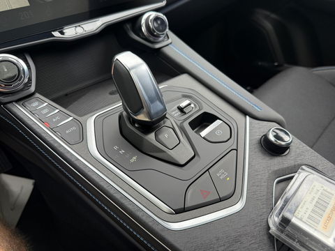 Lynk & Co 01 1.5 Memory seats l pano l 360 I Plug in