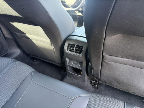 Peugeot 308 1.6 Plug in Hybrid 180 Allure