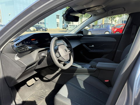 Peugeot 308 1.6 Plug in Hybrid 180 Allure