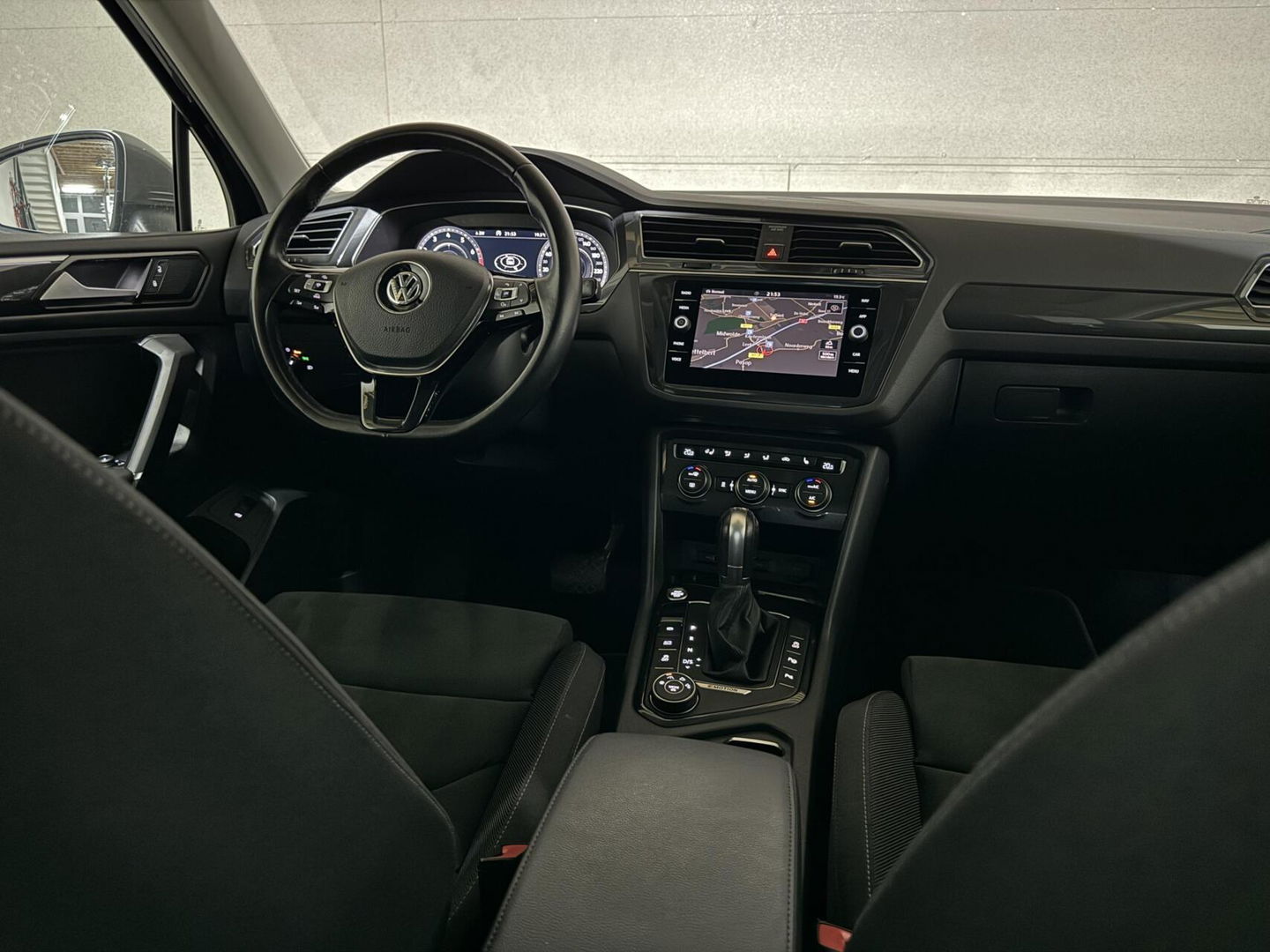 Volkswagen Tiguan 1.4 TSI 4Motion R-Line Pano Virtual Trekh. NAP