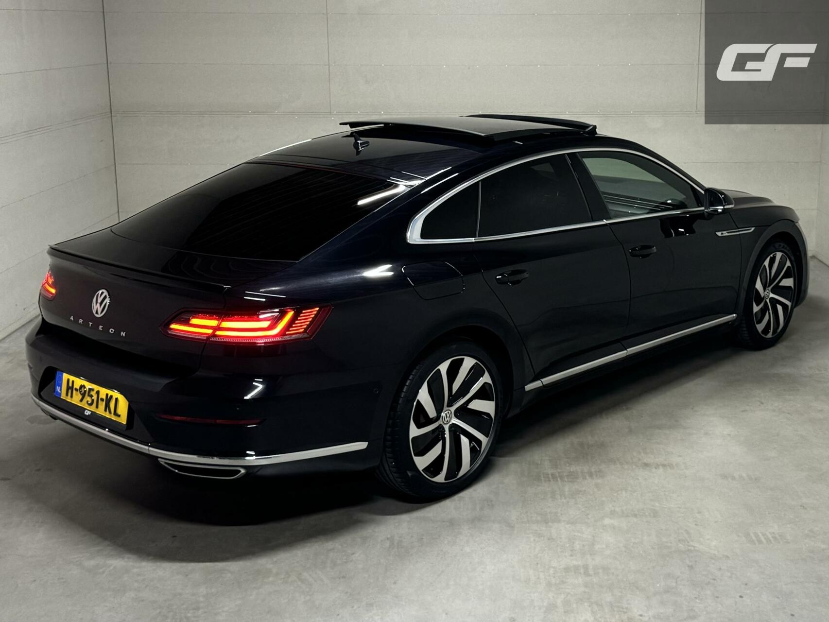 Volkswagen Arteon 1.5 TSI R-Line Pano Virtual CarPlay Trekh.
