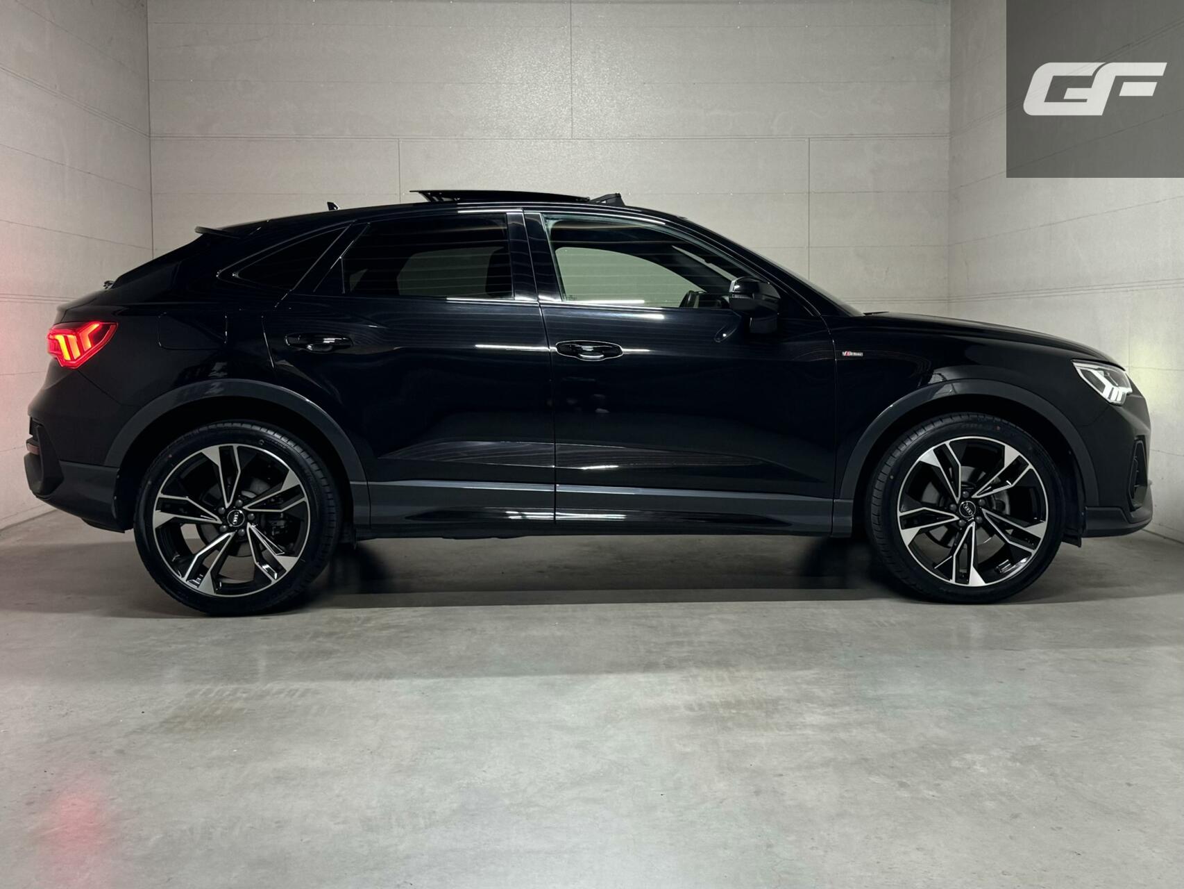 Audi Q3 Sportback 35 TFSI S-Line Black Edition Pano Virtual Carplay