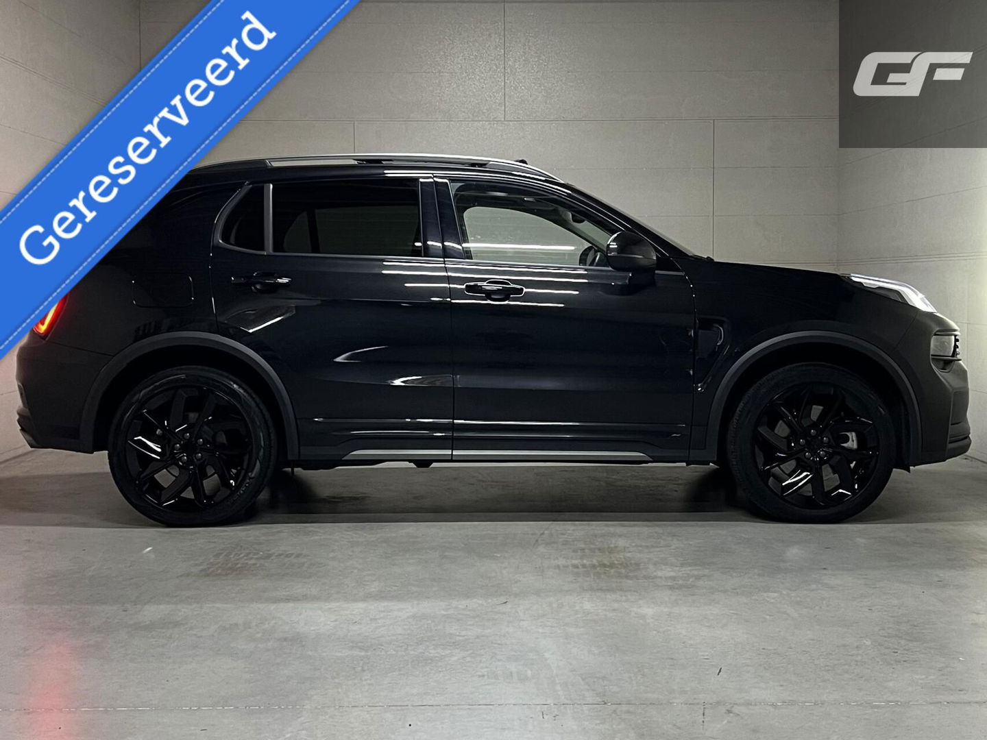 Lynk & Co 01 1.5 Plug-in Black Edition Carplay Sfeerver. 360° NAP