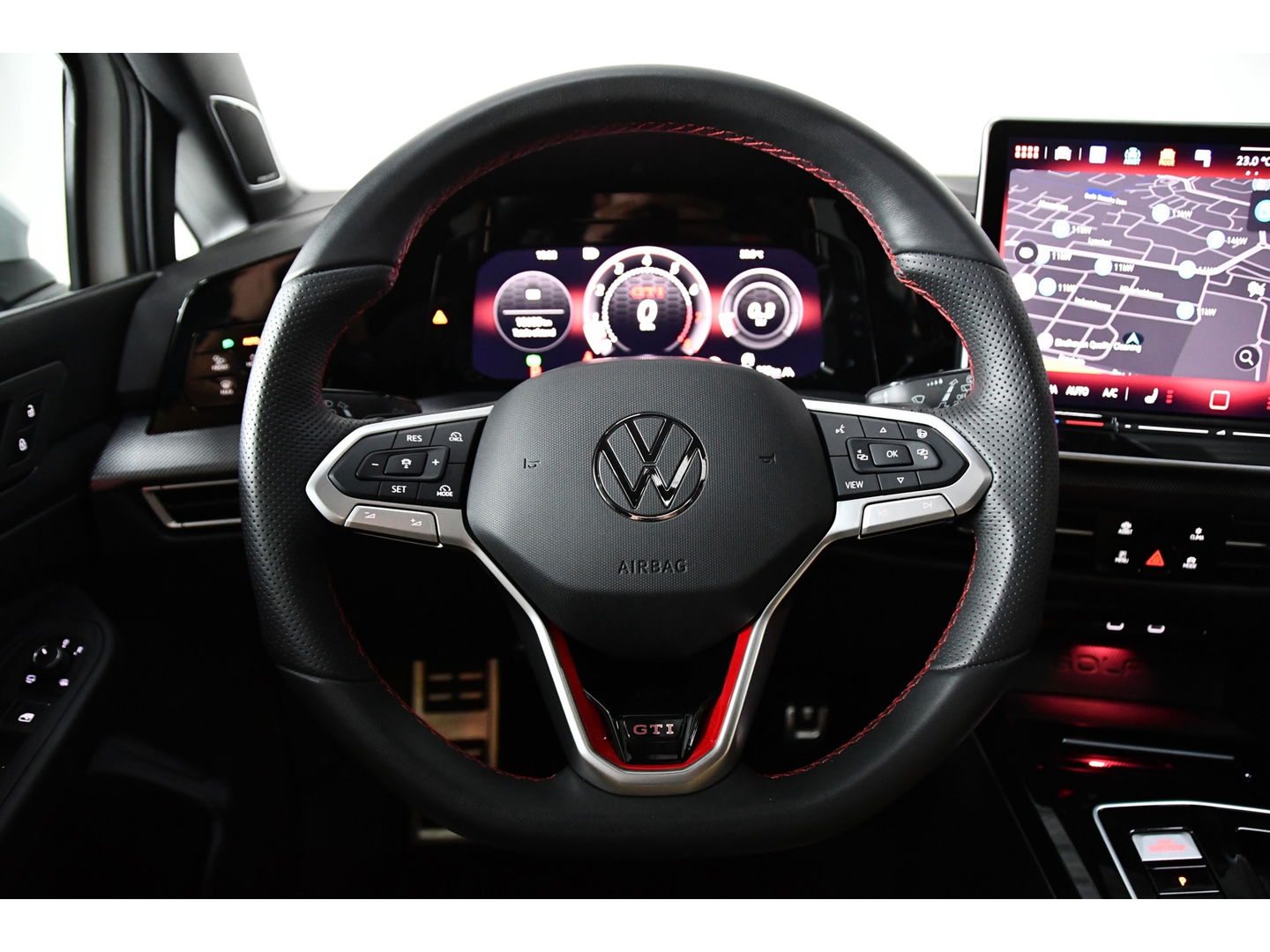 Volkswagen Golf 2.0 TSI GTI Clubsport, Panorama, HK Audio, Groot display