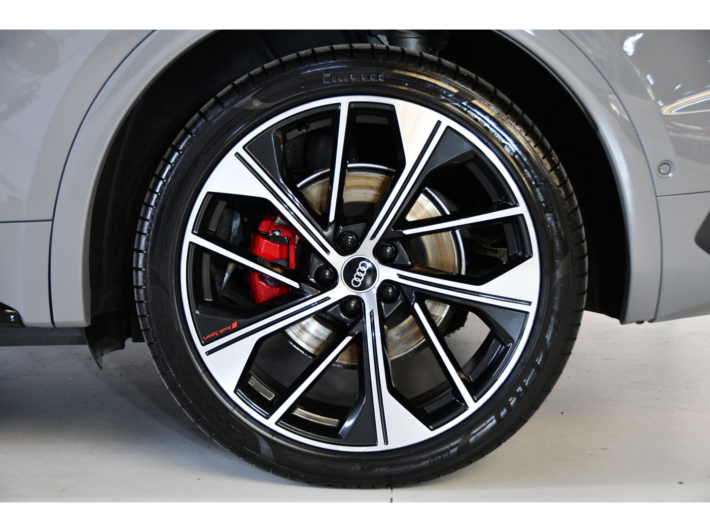 Audi Q5 Sportback 55 TFSI e S edition Competition Luchtvering